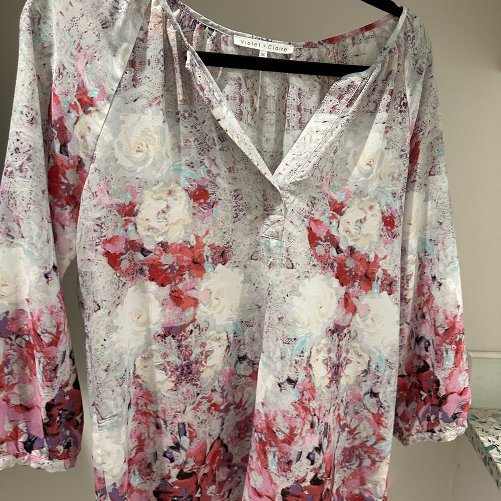 Violet & Claire Women's Floral Blouse - Red, Pink and White